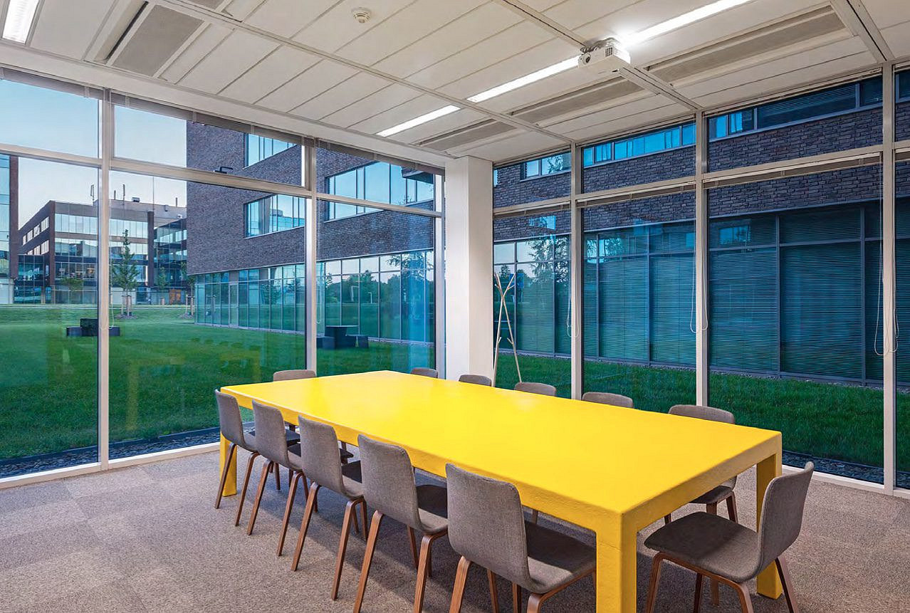 Pronájem kanceláře 1 172 m² – fotografie 3