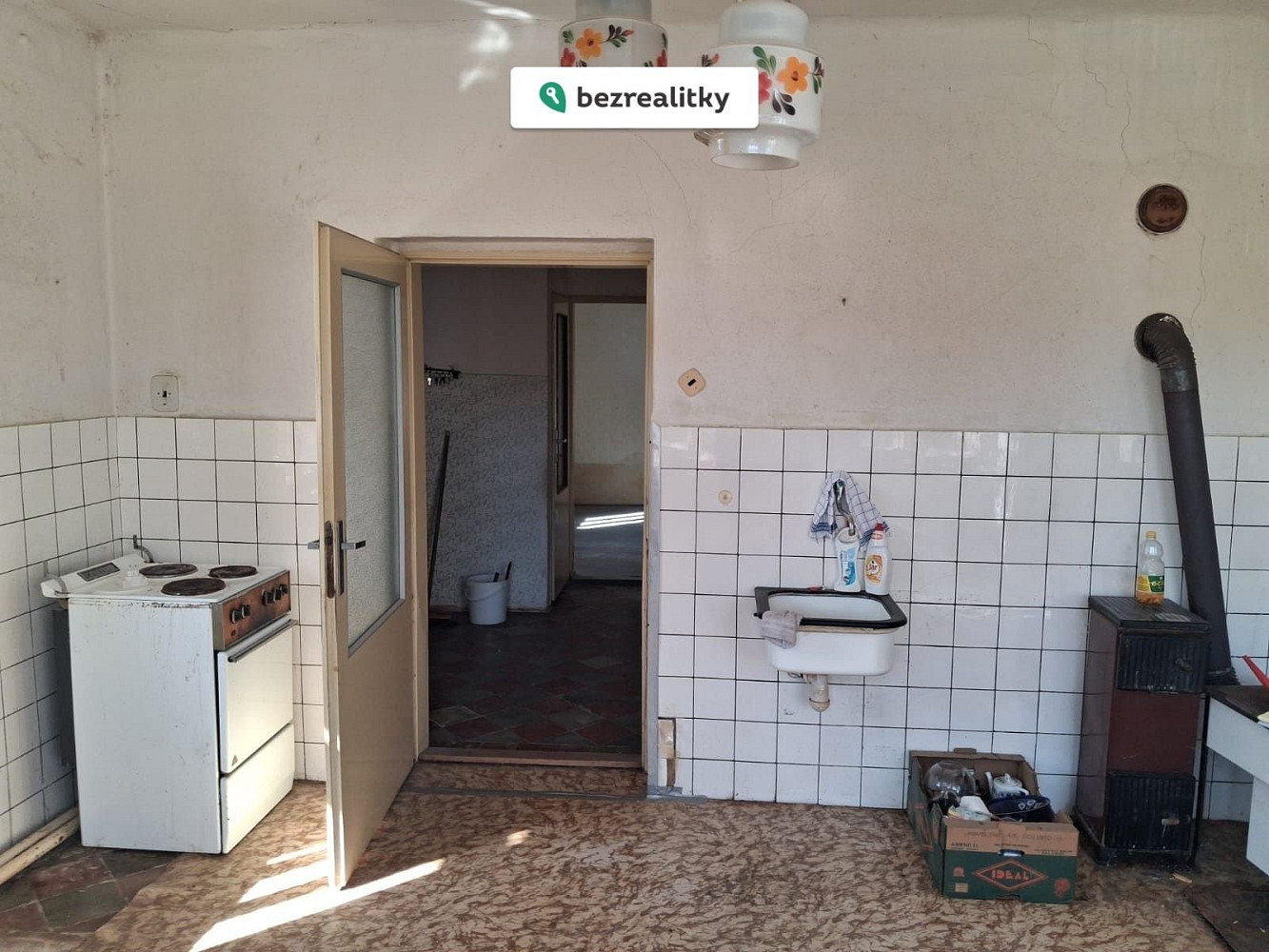 Prodej domu 63 m² s pozemkem 1 671 m² — photo 2