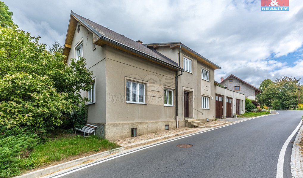 Prodej domu 246 m² s pozemkem 605 m², Jesenný – náhled fotky 8