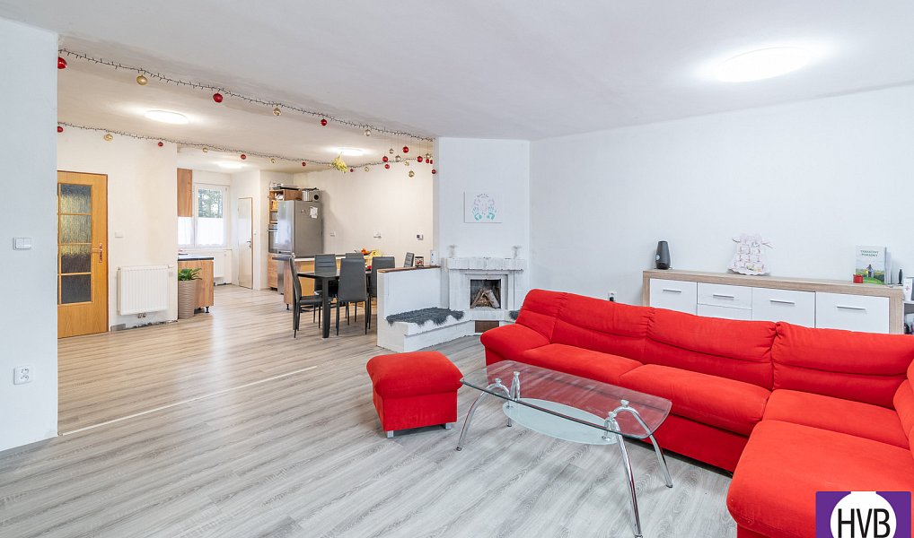 Prodej domu 144 m² s pozemkem 262 m², Březnice – náhled fotky 4