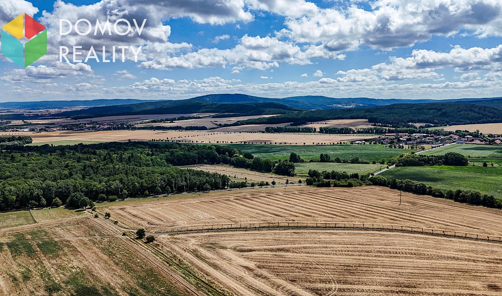 Prodej stavebního pozemku 898 m², Hořovice – náhled fotky 13