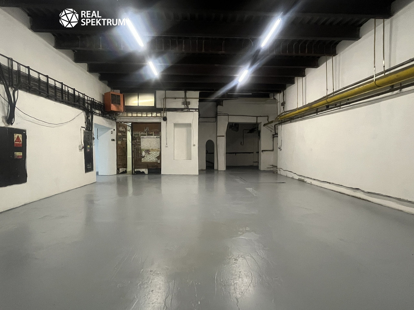 Pronájem výrobních prostor 698 m²