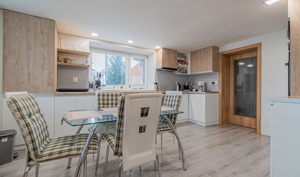 Prodej domu 228 m² s pozemkem 1 326 m², Horní Újezd – náhled fotky 7