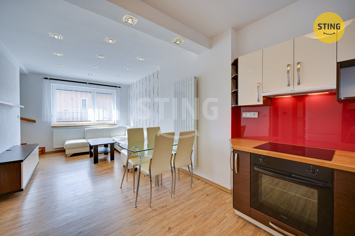 Prodej domu 179 m² s pozemkem 537 m² – fotografie 3