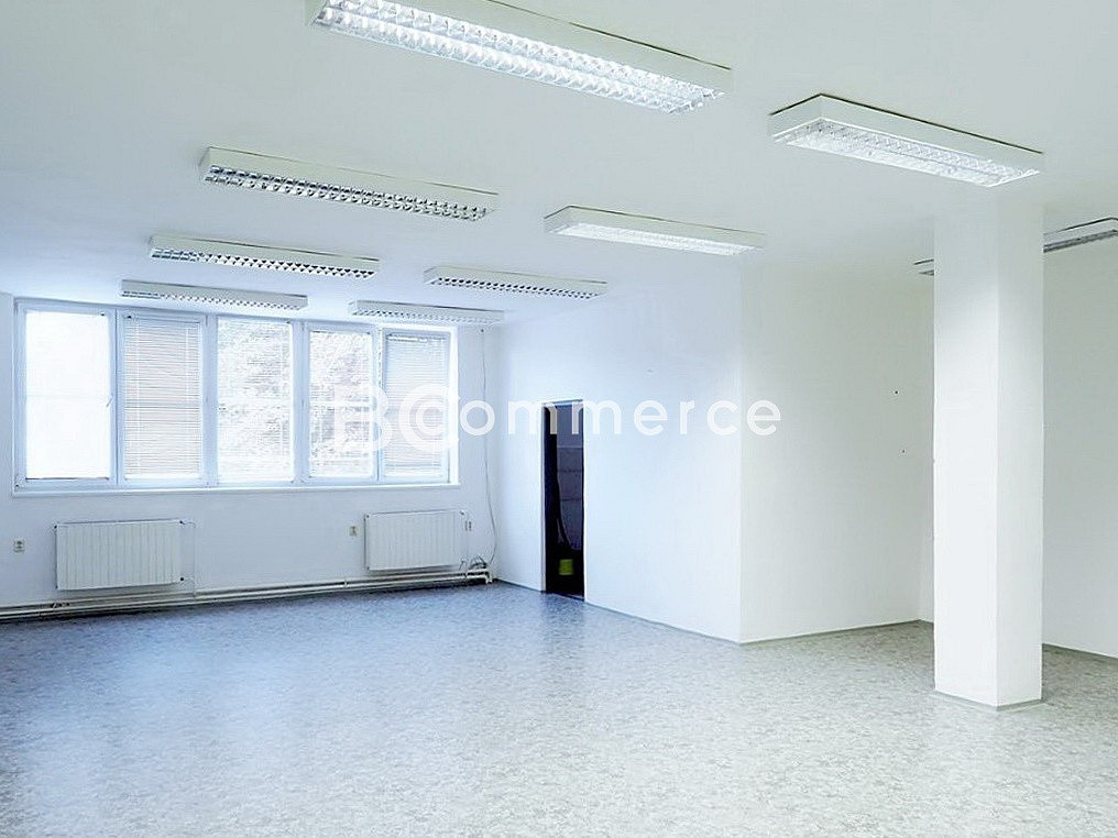 Pronájem kanceláře 90 m²