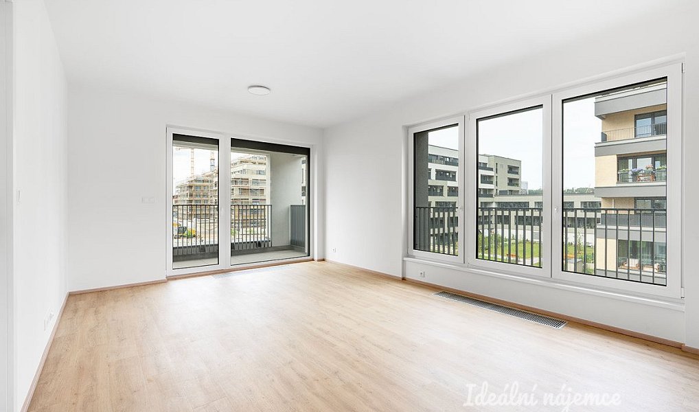 Pronájem bytu 2+kk 60 m², Praha – náhled fotky 2