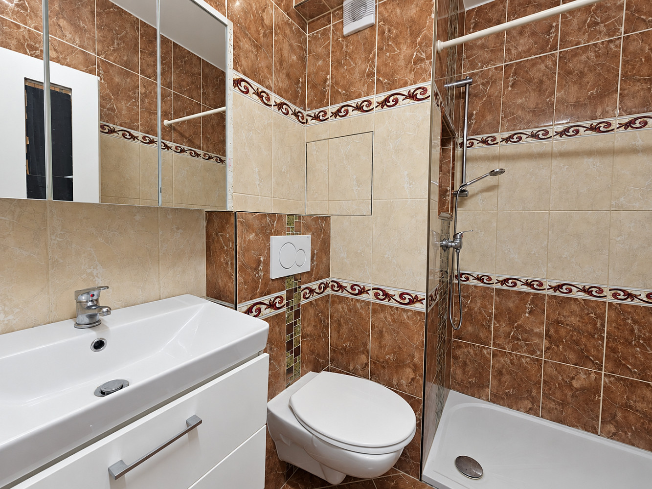 Pronájem bytu 1+1 38 m² – fotografie 4