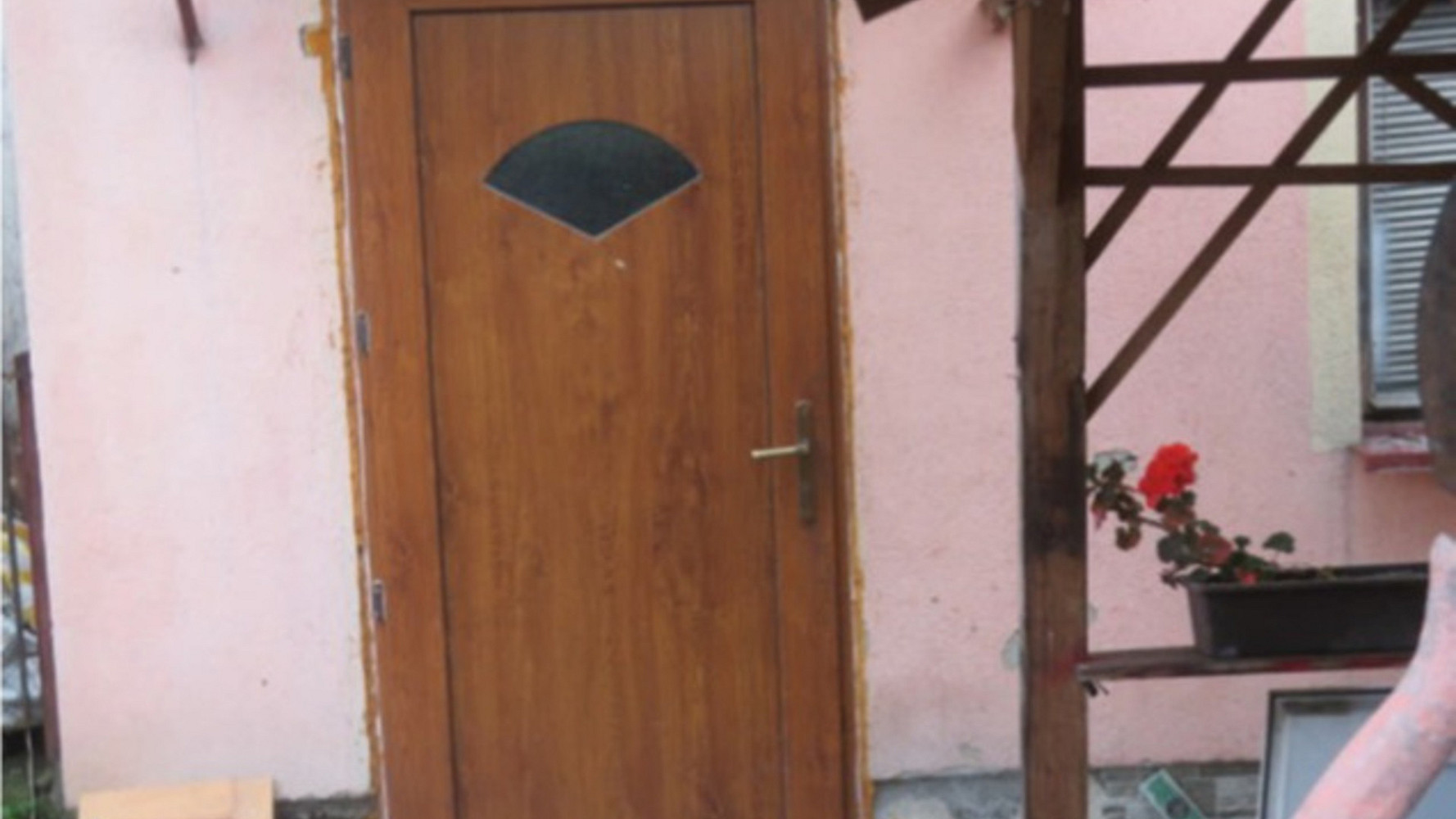 Dražba domu 200 m² s pozemkem 395 m² — photo 3