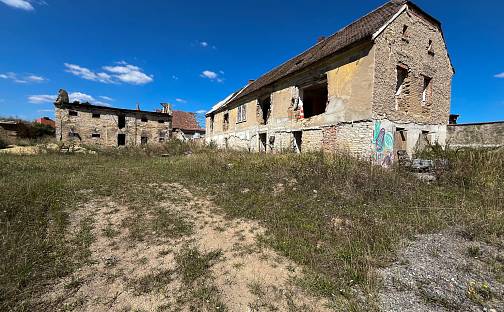 Prodej domu (jiného typu) 430 m² s pozemkem 4 371 m², Hořín - Vrbno, okres Mělník