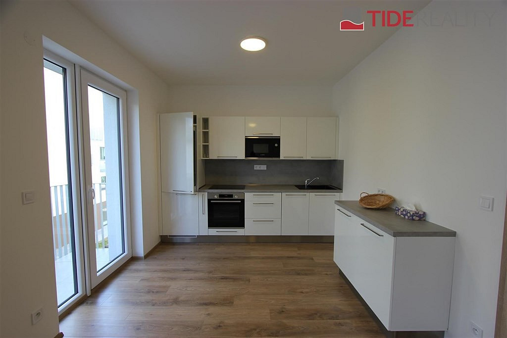 Pronájem bytu 1+kk 40 m² — photo 2
