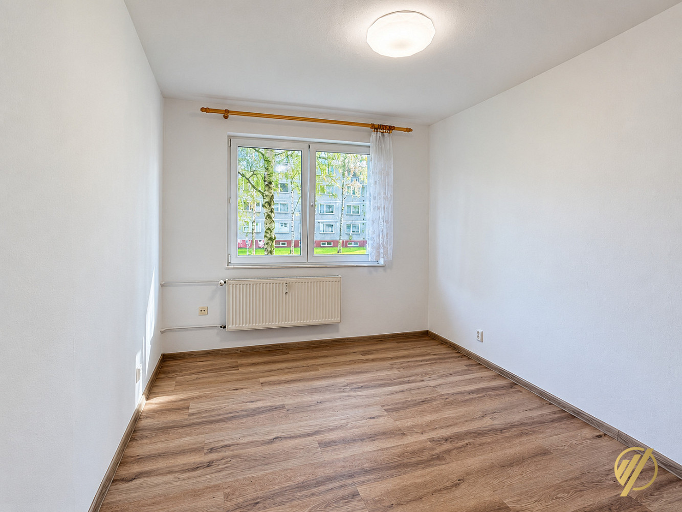 Pronájem bytu 1+1 33 m² – fotografie 3