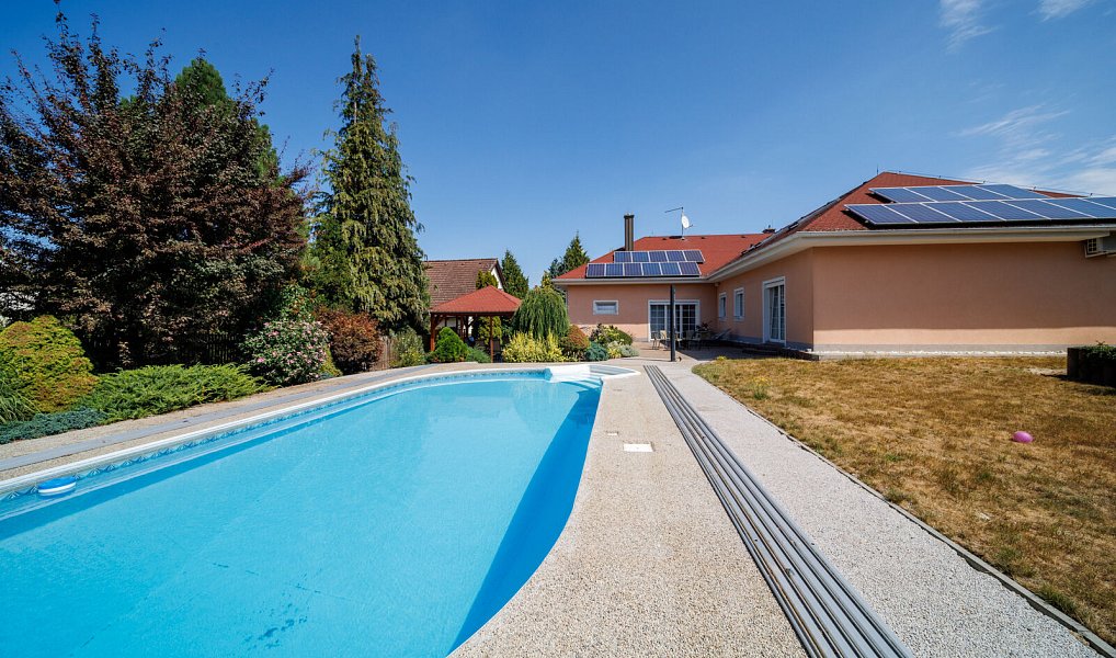 Prodej domu 300 m² s pozemkem 1 491 m², Luženičky – náhled fotky 8