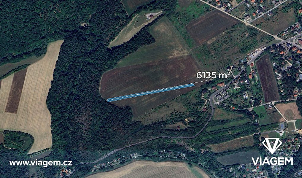 Prodej pole 2 300 m², Černošice – náhled fotky 2