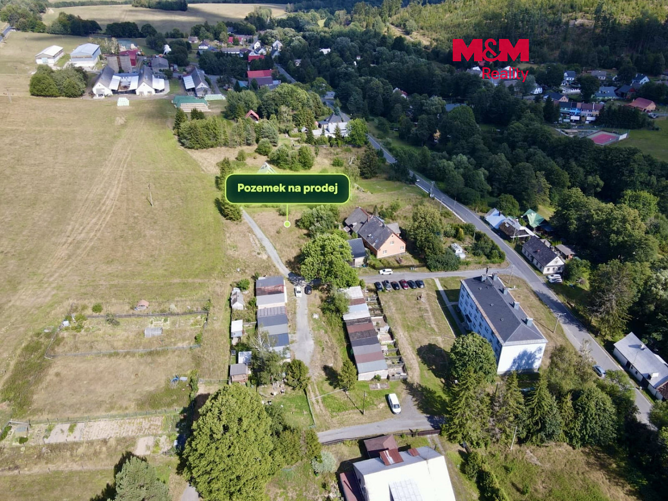 Prodej stavebního pozemku 2 551 m²