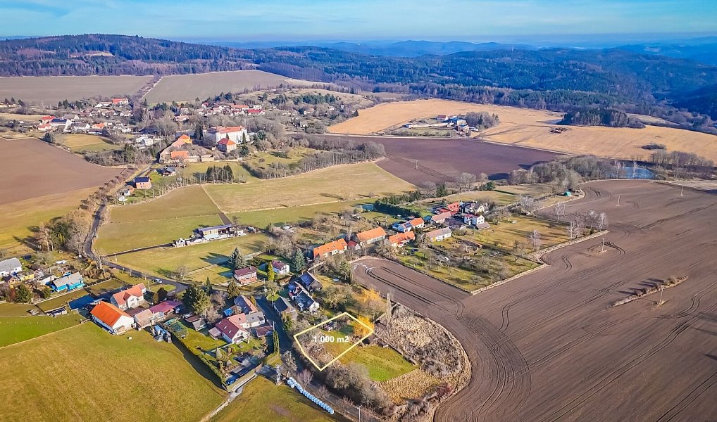 Prodej stavebního pozemku 1 000 m², Bukovany – náhled fotky 2