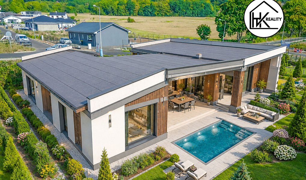 Prodej domu 268 m² s pozemkem 1 122 m², Dubí – náhled fotky 10
