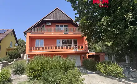 Prodej bytu 5+1 172 m², Na Hrádku, Hrušovany nad Jevišovkou, okres Znojmo