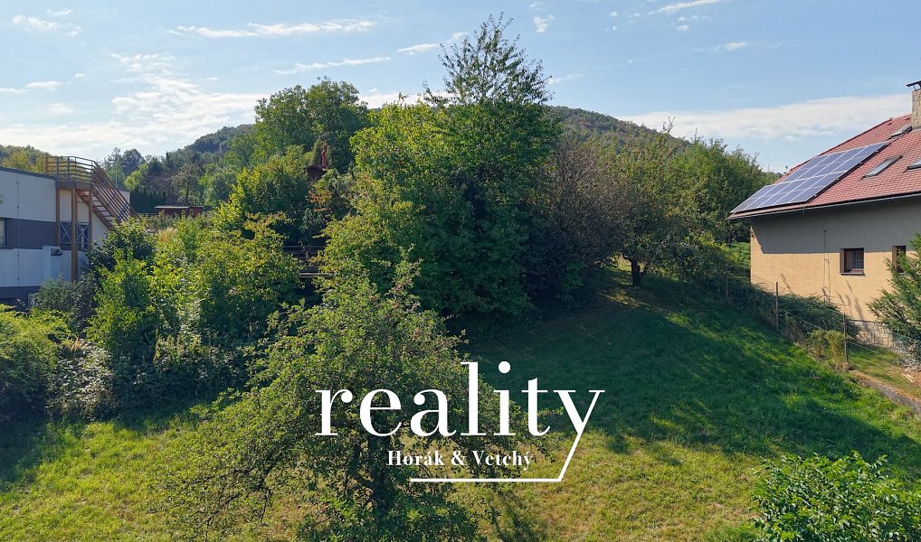 Prodej stavebního pozemku 2 200 m², Hranice – náhled fotky 4