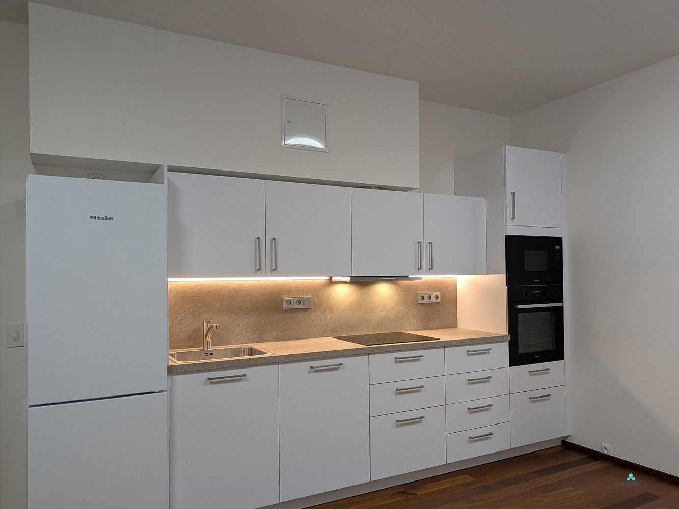 Pronájem bytu 2+kk 72 m² – fotografie 4