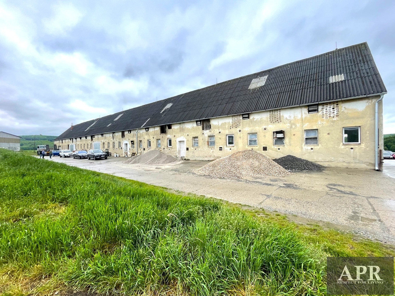 Pronájem skladovacích prostor 300 m²