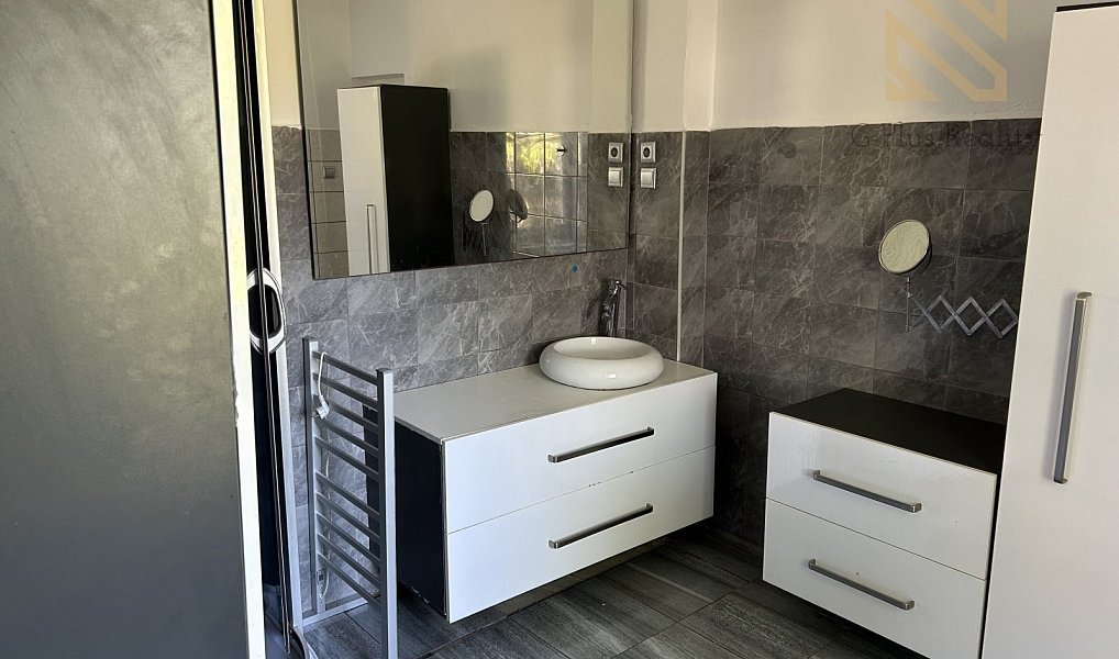 Prodej domu 196 m² s pozemkem 1 929 m², Lukavec – náhled fotky 8