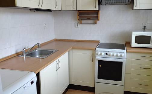 Prodej bytu 2+1 50 m², Dr. Tyrše, Libušín, okres Kladno