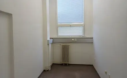Pronájem kanceláře 60 m², Jičín