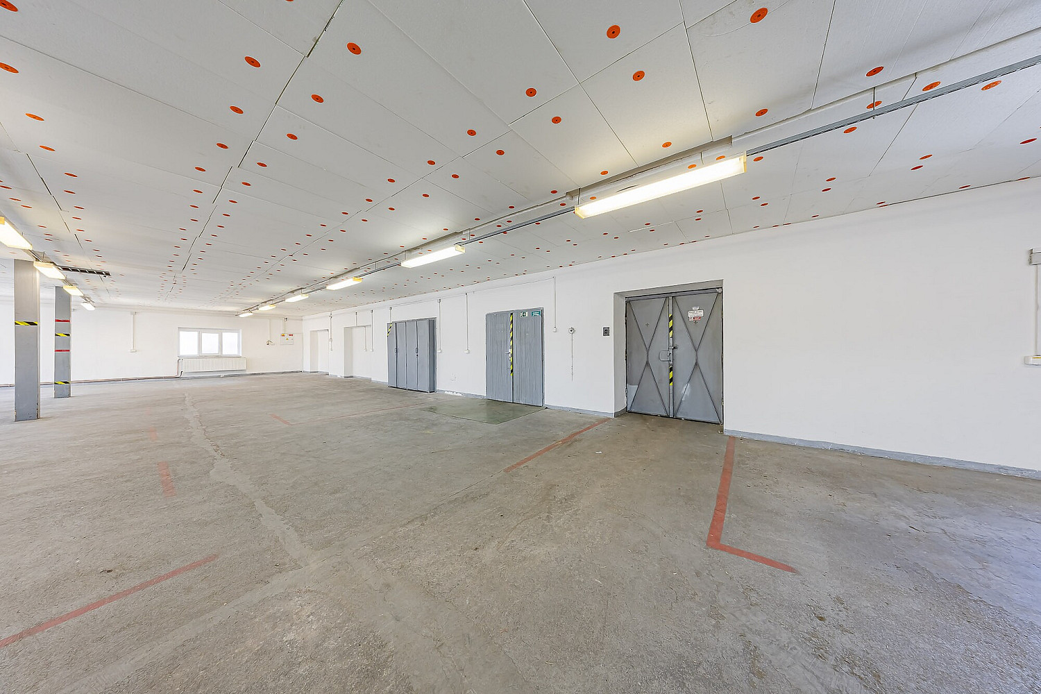 Pronájem skladovacích prostor 391 m² – fotografie 4