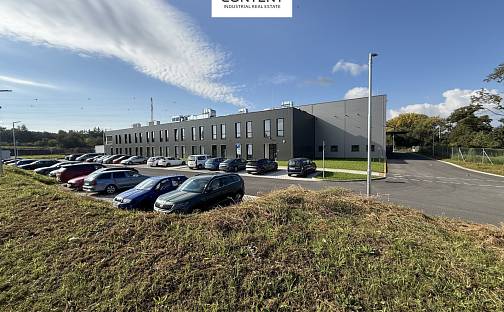 Prodej skladovacích prostor 4 977 m², U Mrazíren, Mochov, okres Praha-východ