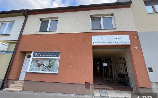 Pronájem obchodních prostor 200 m², Hlavní, Hluk, okres Uherské Hradiště