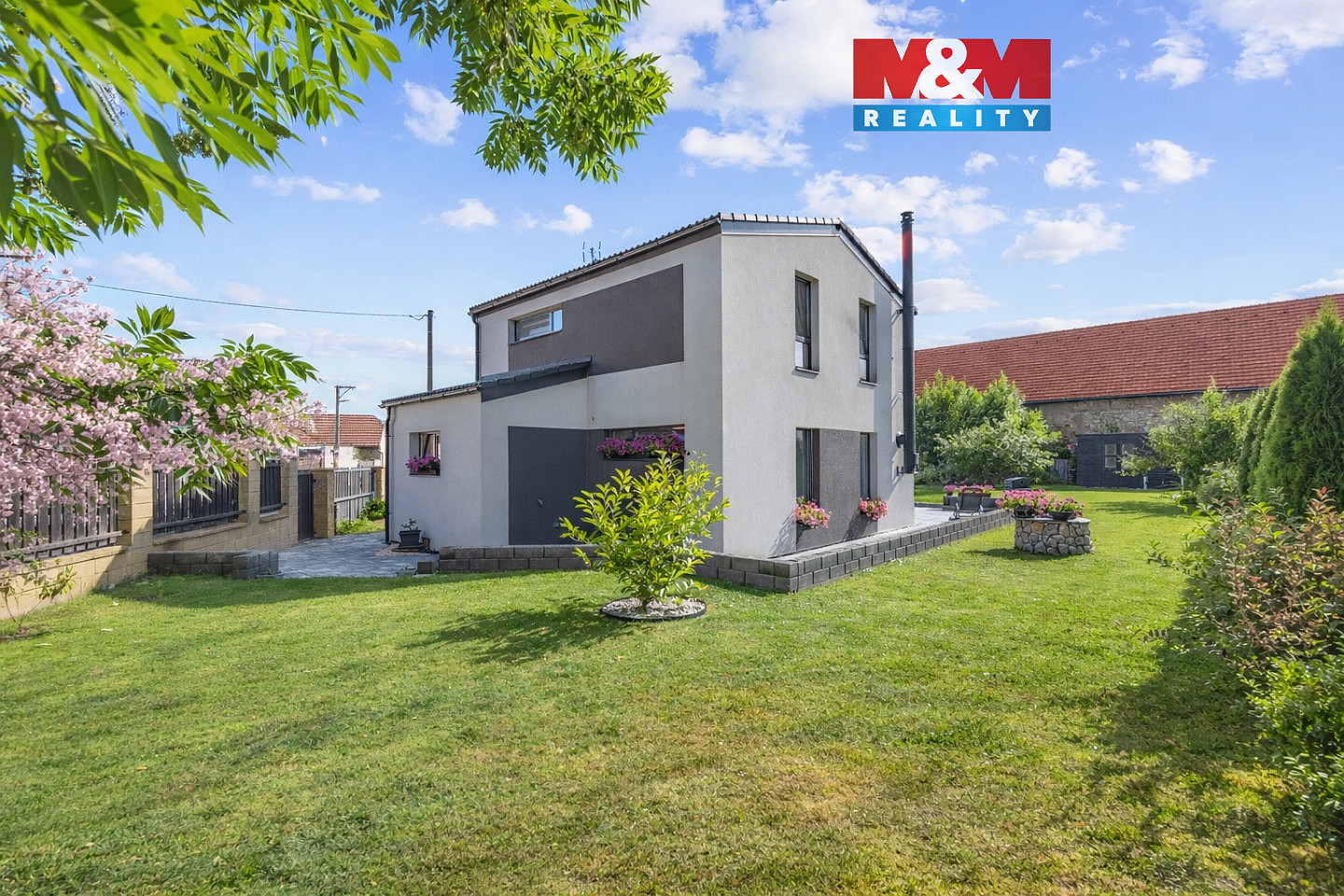 Prodej domu 102 m² s pozemkem 866 m²