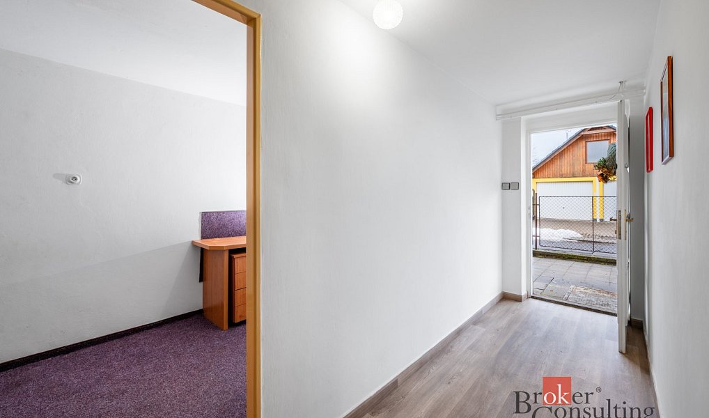 Prodej domu 202 m² s pozemkem 697 m², Bochov – náhled fotky 14