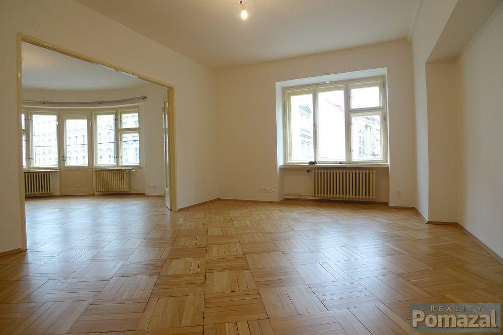 Pronájem kanceláře 127 m² – fotografie 4