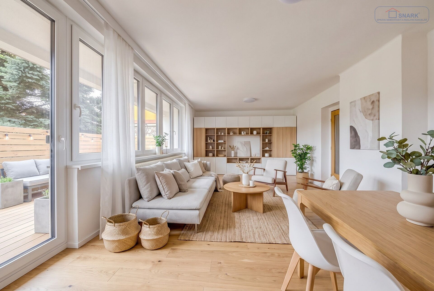 Prodej domu 246 m² s pozemkem 990 m² – pohled 6