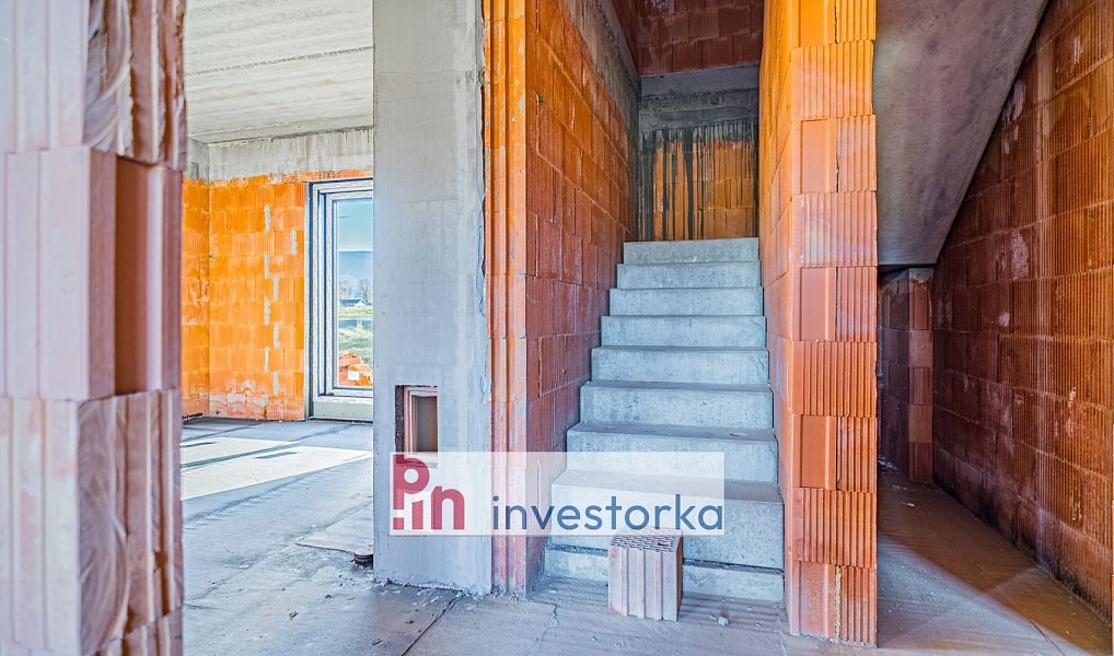 Prodej domu 150 m² s pozemkem 1 336 m², Ropice – náhled fotky 9