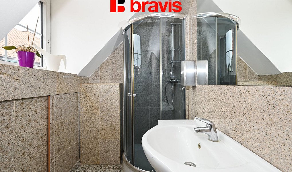 Pronájem kanceláře 1 016 m², Hradčany – náhled fotky 7