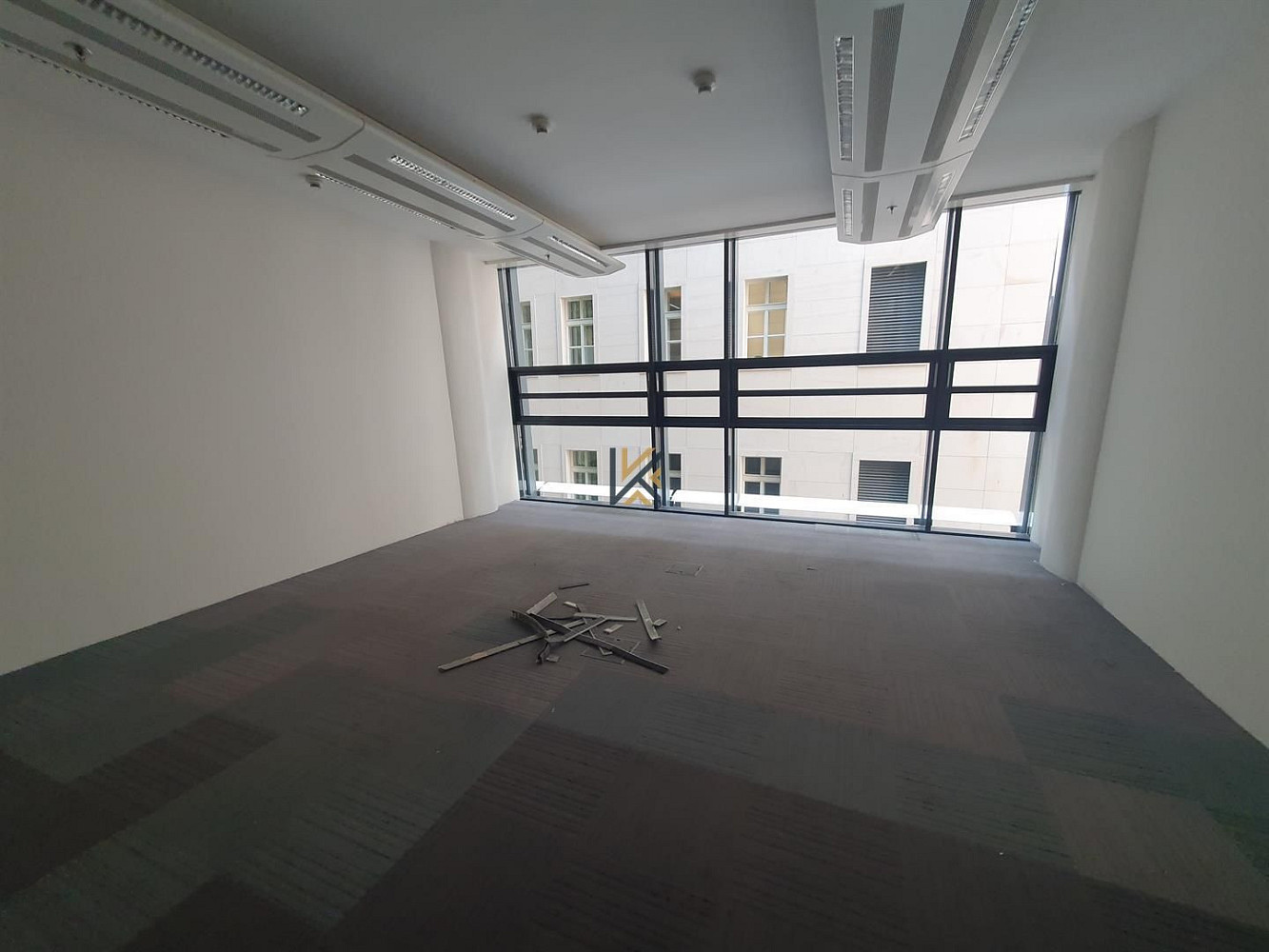 Pronájem kanceláře 243 m² – pohled 4