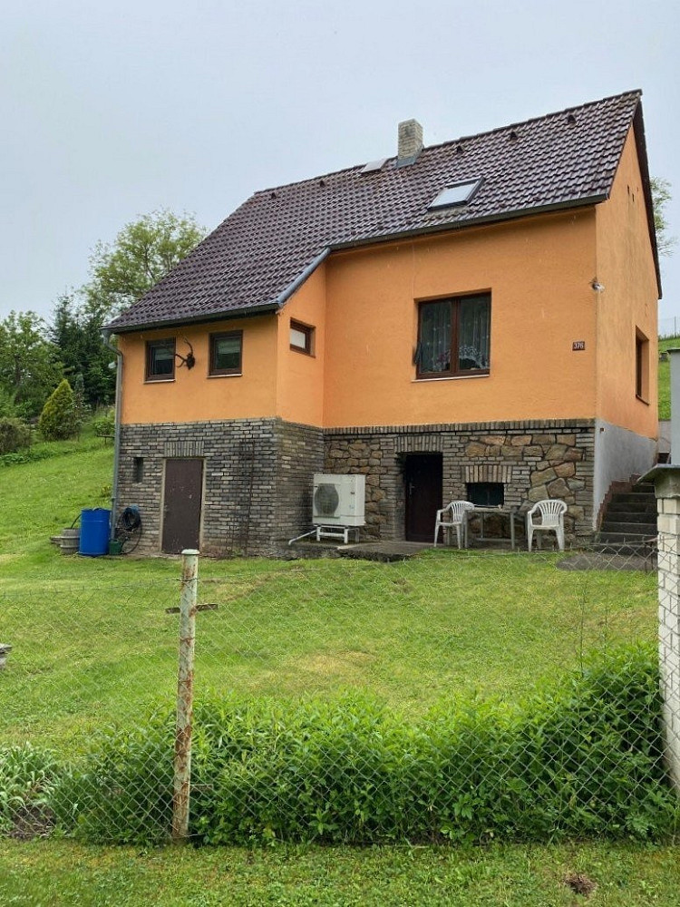 Prodej domu 160 m² s pozemkem 2 046 m² – fotografie 2