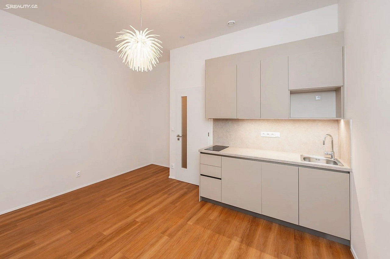 Pronájem bytu 3+kk 69 m² – fotografie 4