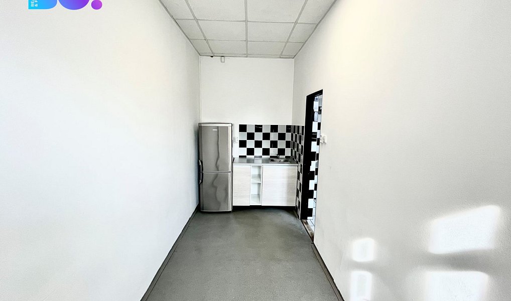 Pronájem kanceláře 45 m², Český Těšín – náhled fotky 2