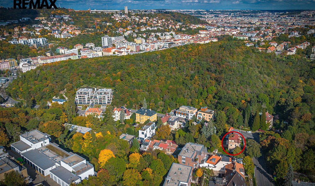 Prodej domu 269 m² s pozemkem 496 m², Praha – náhled fotky 2