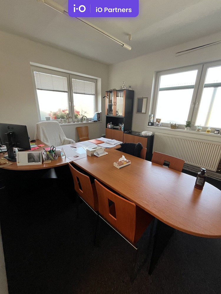 Pronájem skladovacích prostor 240 m² – fotografie 5