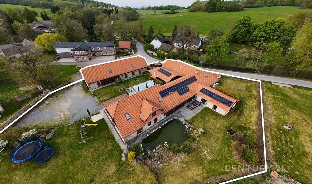 Prodej ubytovacího objektu 1 320 m², Jistebnice – náhled fotky 13