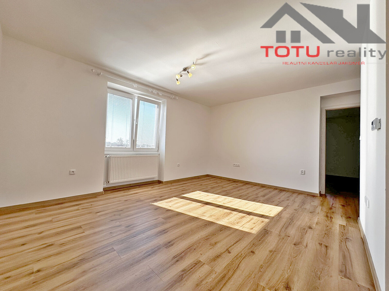 Pronájem bytu 3+kk 70 m² – fotografie 4