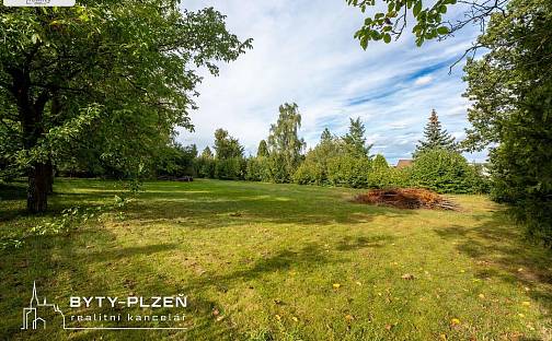 Prodej stavebního pozemku 1 873 m²