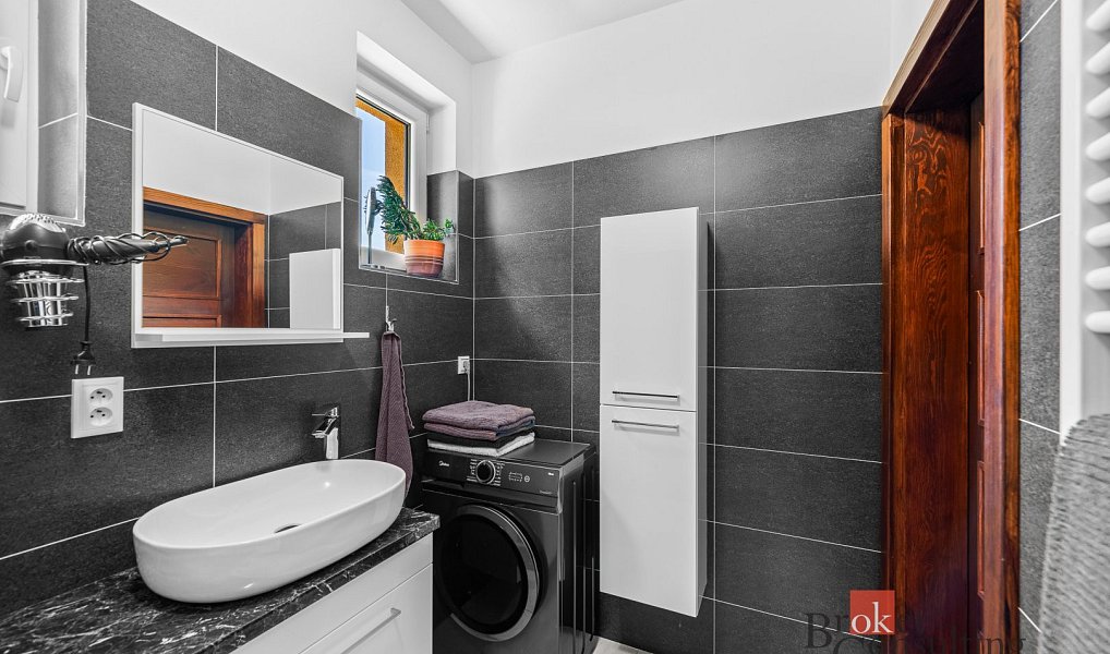 Prodej domu 198 m² s pozemkem 456 m², Losiná – náhled fotky 34