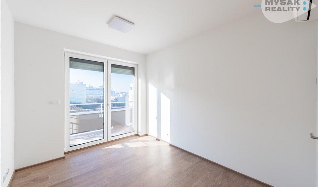 Pronájem bytu 3+kk 80 m², Praha – náhled fotky 10