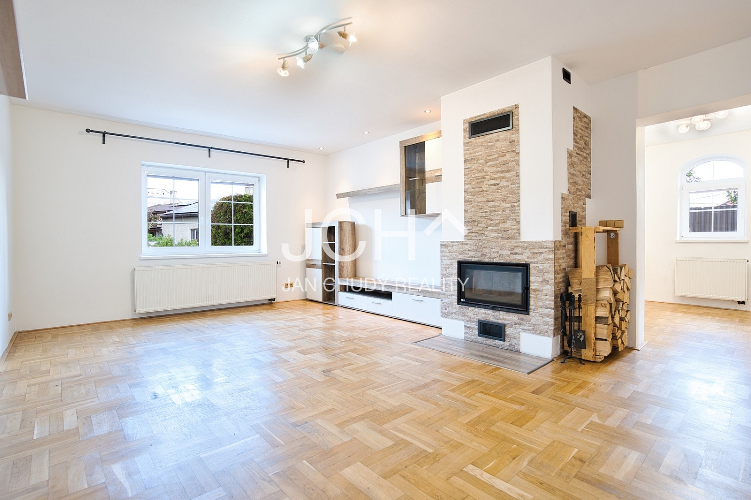 Prodej domu 221 m² s pozemkem 297 m² — photo 3