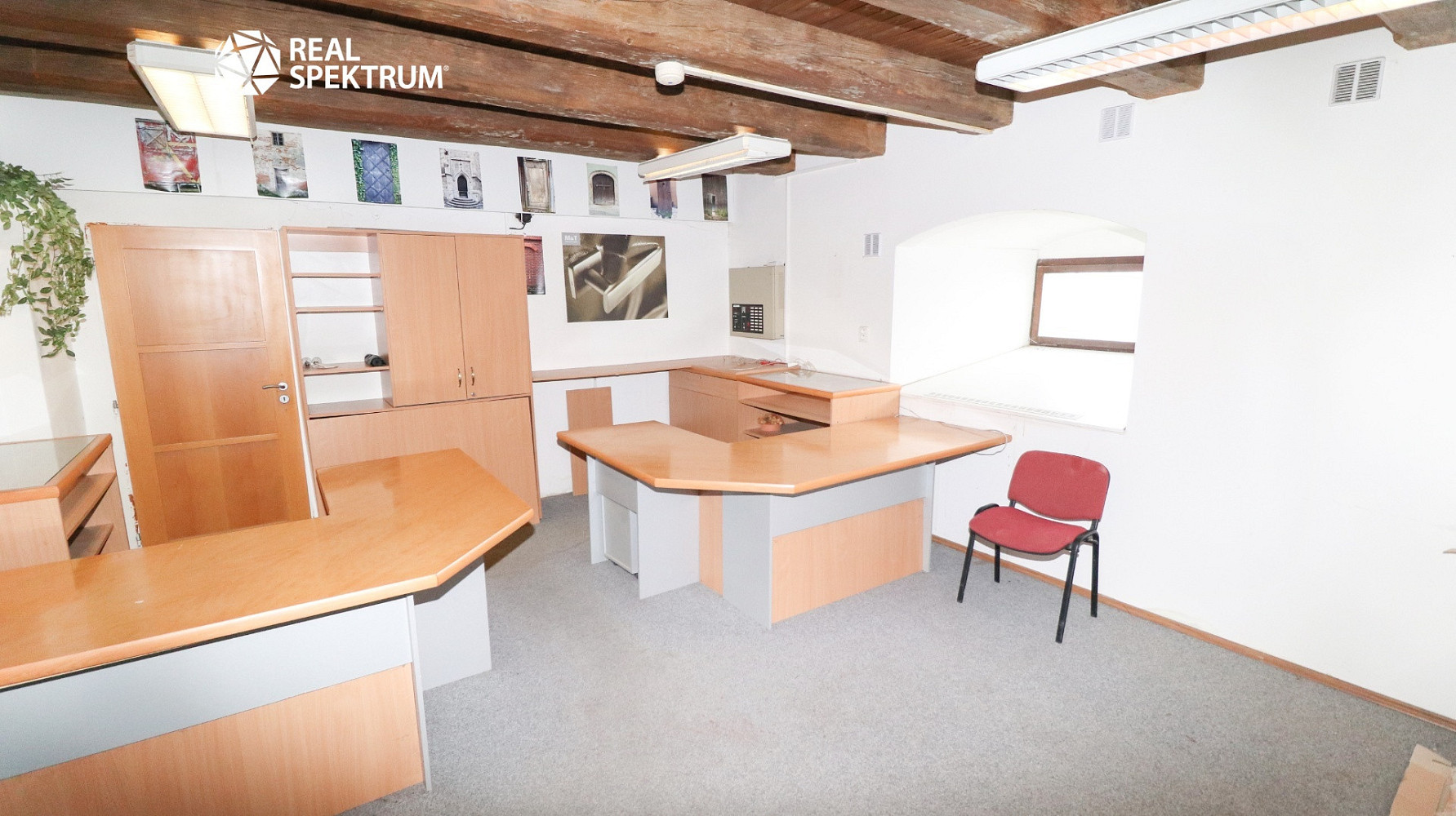 Pronájem skladovacích prostor 1 655 m² – fotografie 5
