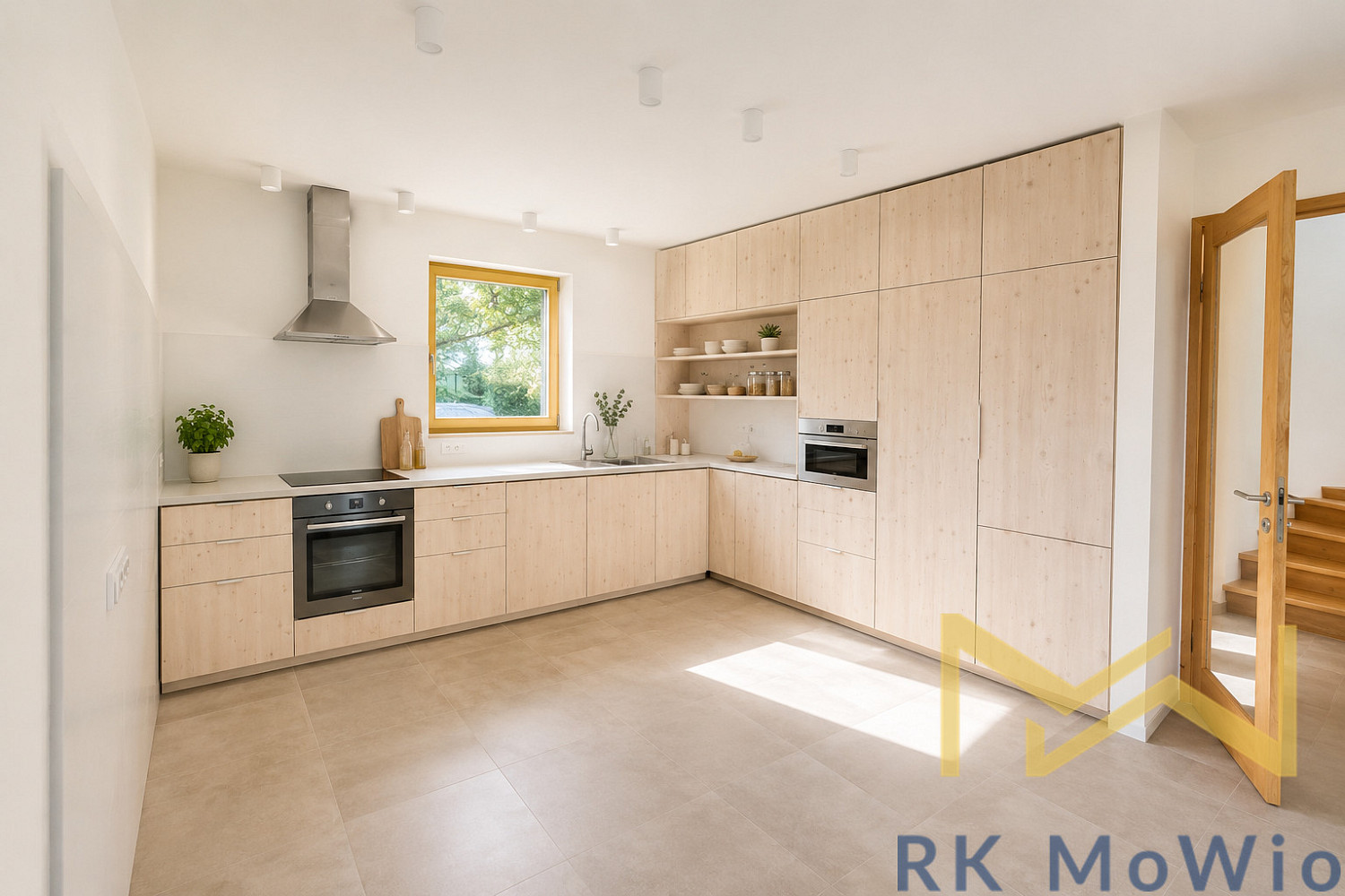 Pronájem domu 286 m² s pozemkem 7 000 m²